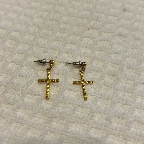 Beautiful Vintage Gold Cross Dangle Pierced Earrings - Picture 4 of 5